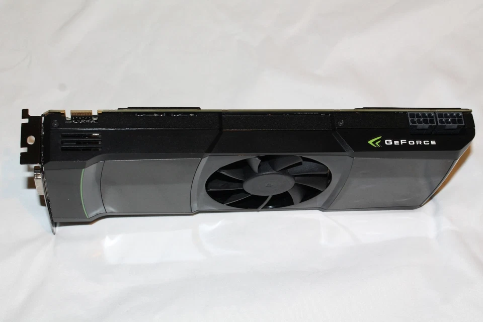 Nvidia GeForce GTX 590 3GB Dual-GPU Graphics Card - Excellent Condition - Image 3 of 4