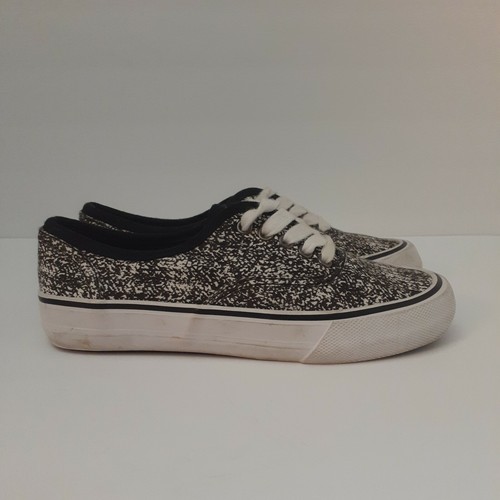 mossimo canvas sneakers