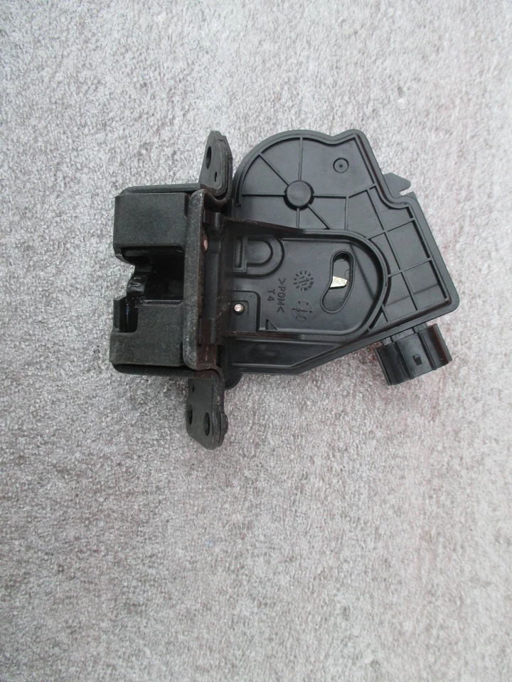 Toyota Prius V 2015 puerta levadiza cierre pestillo fabricante de equipos originales 12 13 14 15 16 Foto 2 de 4