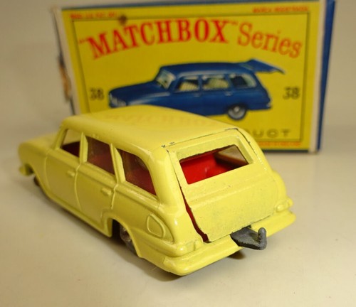 Matchbox RW 38B Vauxhall Victor gelb silberne Räder hellrote IE in "D" Box - Bild 3 von 9