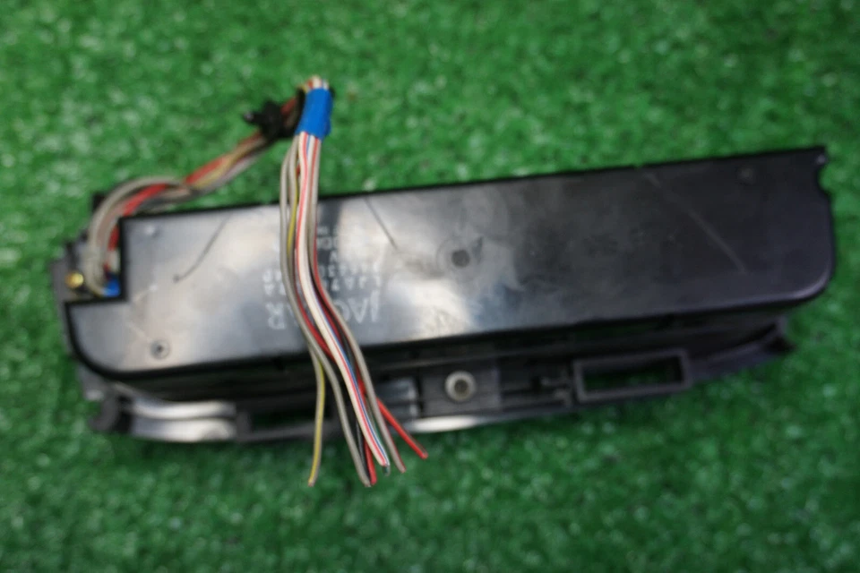 2003 JAGUAR XK8 AC Control OEM LJA7690BA - Image 3 of 4