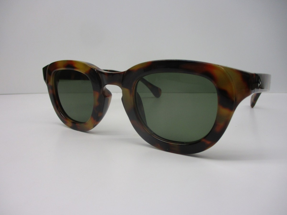 NWT TruVintage Classic retro lady\'s fashion tortoise G-15 glass lens sunglasses Authentic Kiss Brown Tortoise Mod Rectangular | Mercari main image 2