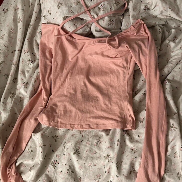 Women’s Long-Sleeve T-Shirt