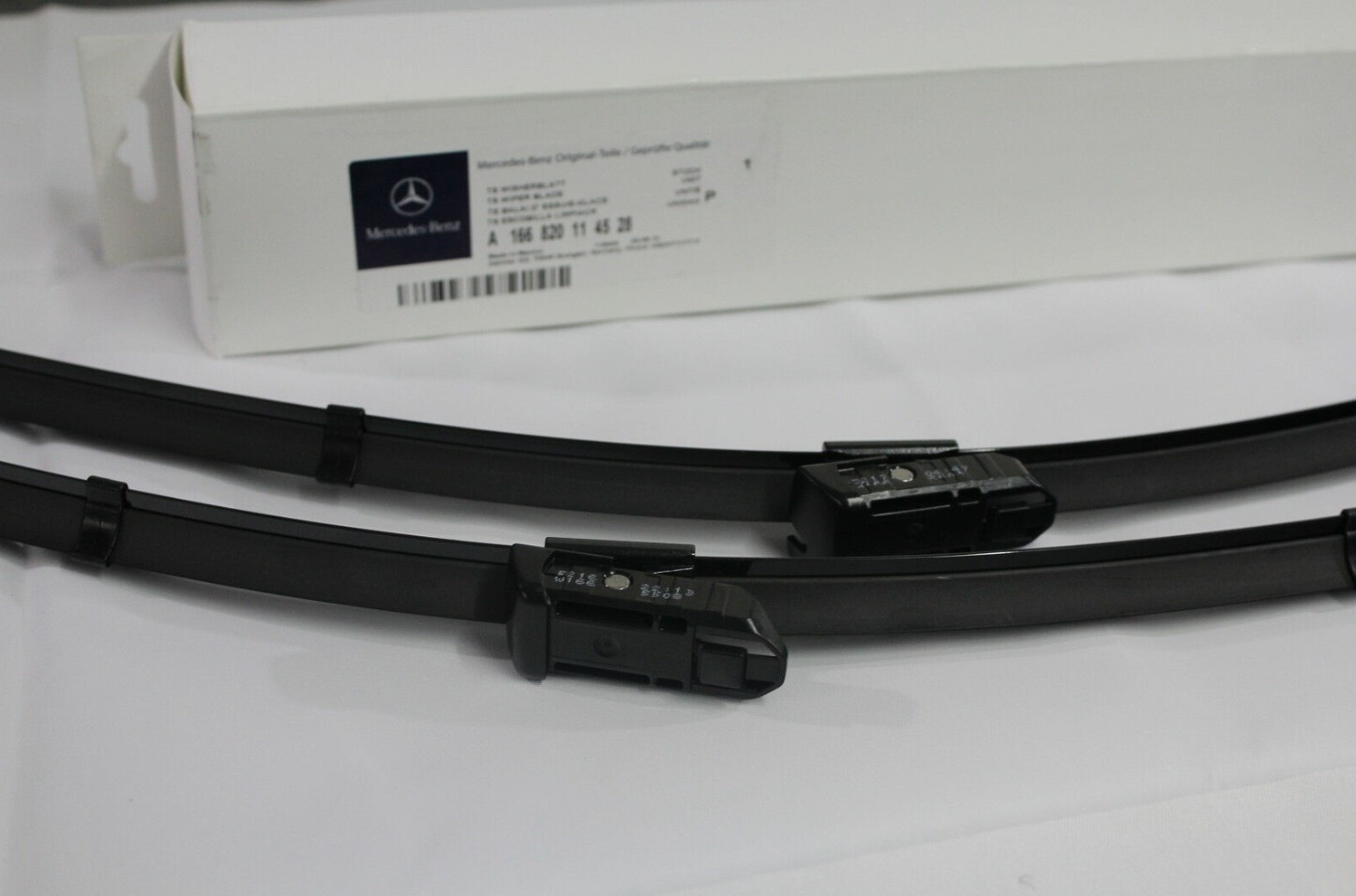Mercedes-Benz W166 Ml-class GLE Front Wiper Blades Genuine 