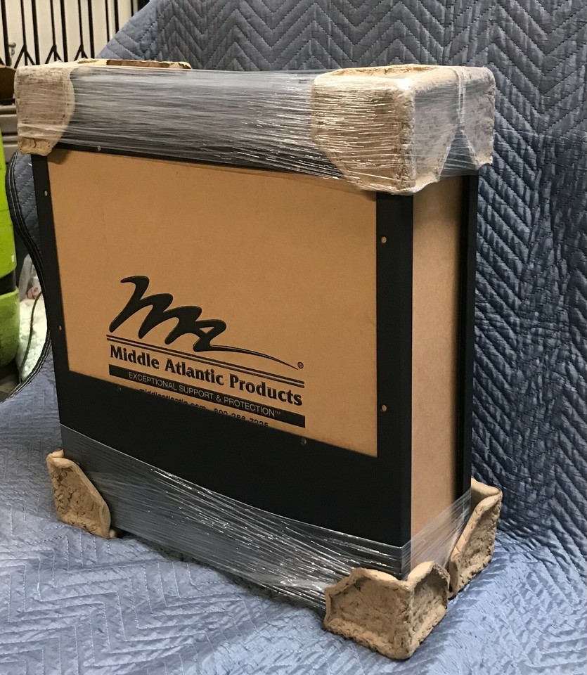 Top + Bottom Cover for Middle Atlantic 25