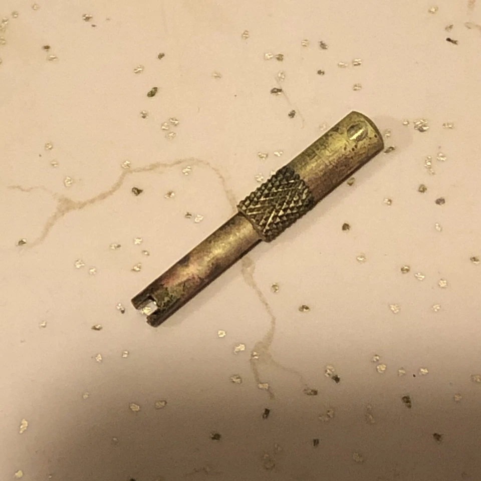 Herramienta removedora de núcleo de vástago de válvula de neumático de latón de colección MG JAG Triumph Austin Healey Foto 2 de 2