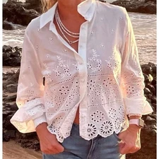 Cabi Long Sleeve Shirt Womens XS True White Cotton Eyelet Scalloped Preppy