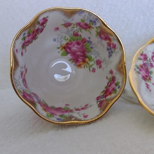 Royal Albert England Pink Roses tazza da tè/caffè @ piattino Bone China set vintage NUOVO - Foto 9 di 14
