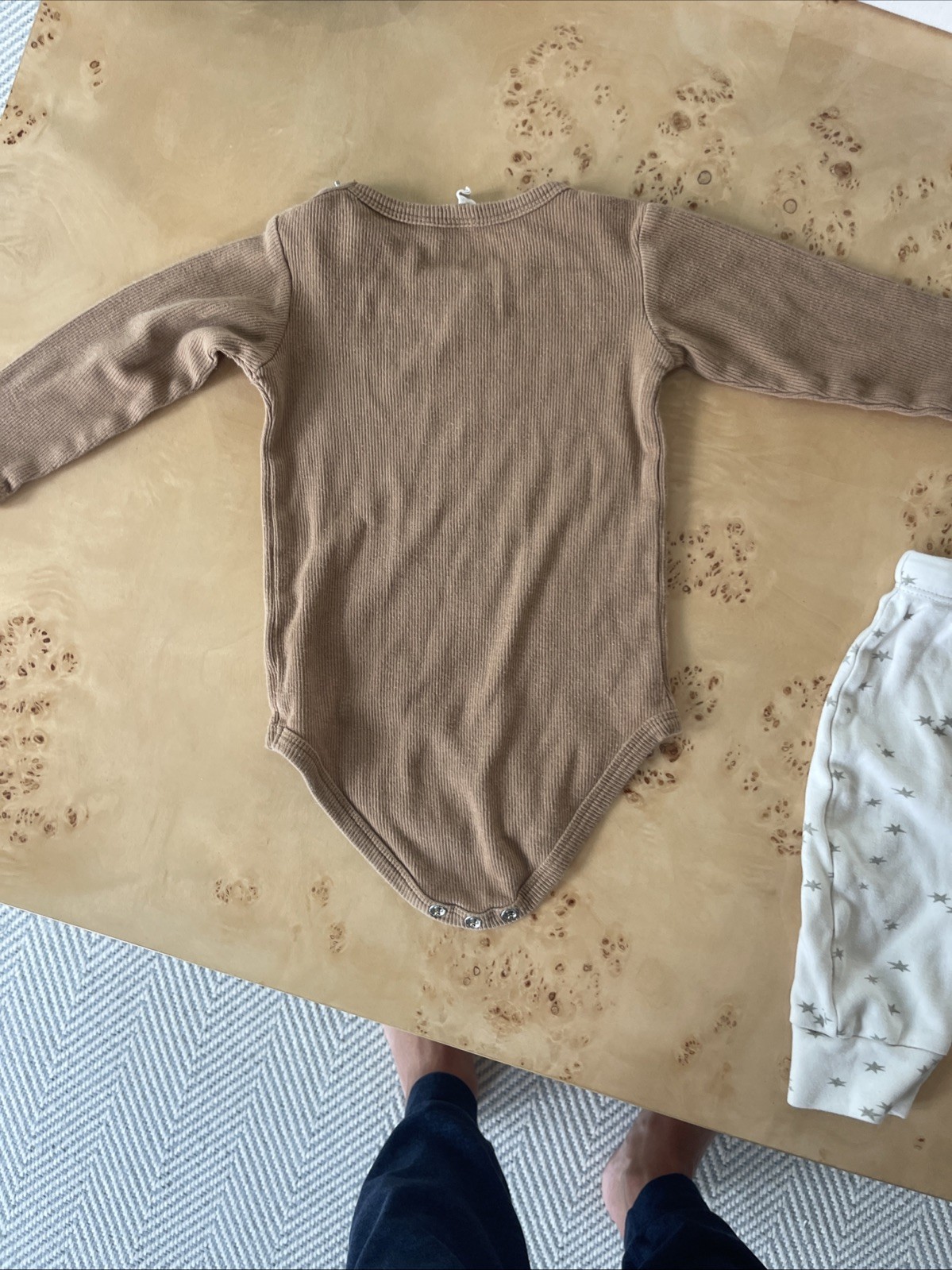 Quincy Mae 6-12 Month Organic Cotton Brown Long Sleeve Top & White Star Pants 