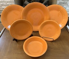 Fiesta HLC Homer Laughlin 6 Piece Lot of Dinner Plates, Dessert Plates  a Bowl