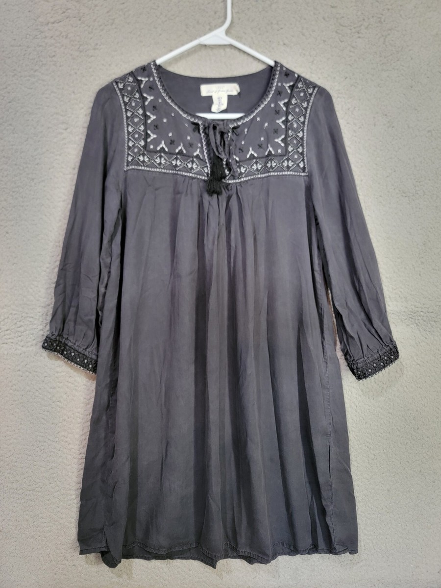Embroidered Tassled Peasant Dress Size 6 H&M Grey Shift Tunic L.O.G.G. Embroidered Tassled Peasant Dress Size 6 H&M Grey Shift Tunic L.O.G.G.
