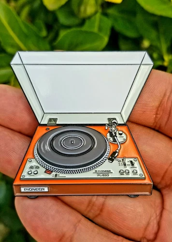 Limited Edition Pioneer PL-530 Turntable Lapel Pin Vintage Stereo (New)