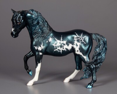 Breyer Merry Widow 2003 Halloween Horse Ltd Ed #710003, ''Glow in the Dark'', BNIB
