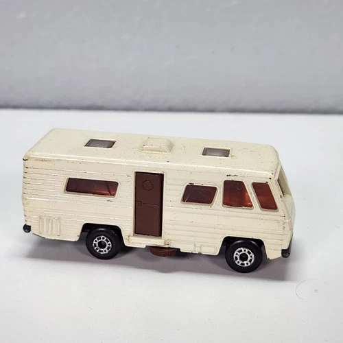 Matchbox Lesney Superfast 1980 Mobile Home #54 Working Door Read Wear