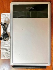 Wacom BAMBOO CTH-470 Pen  Touch Graphics Drawing Tablet - Pre-Owned