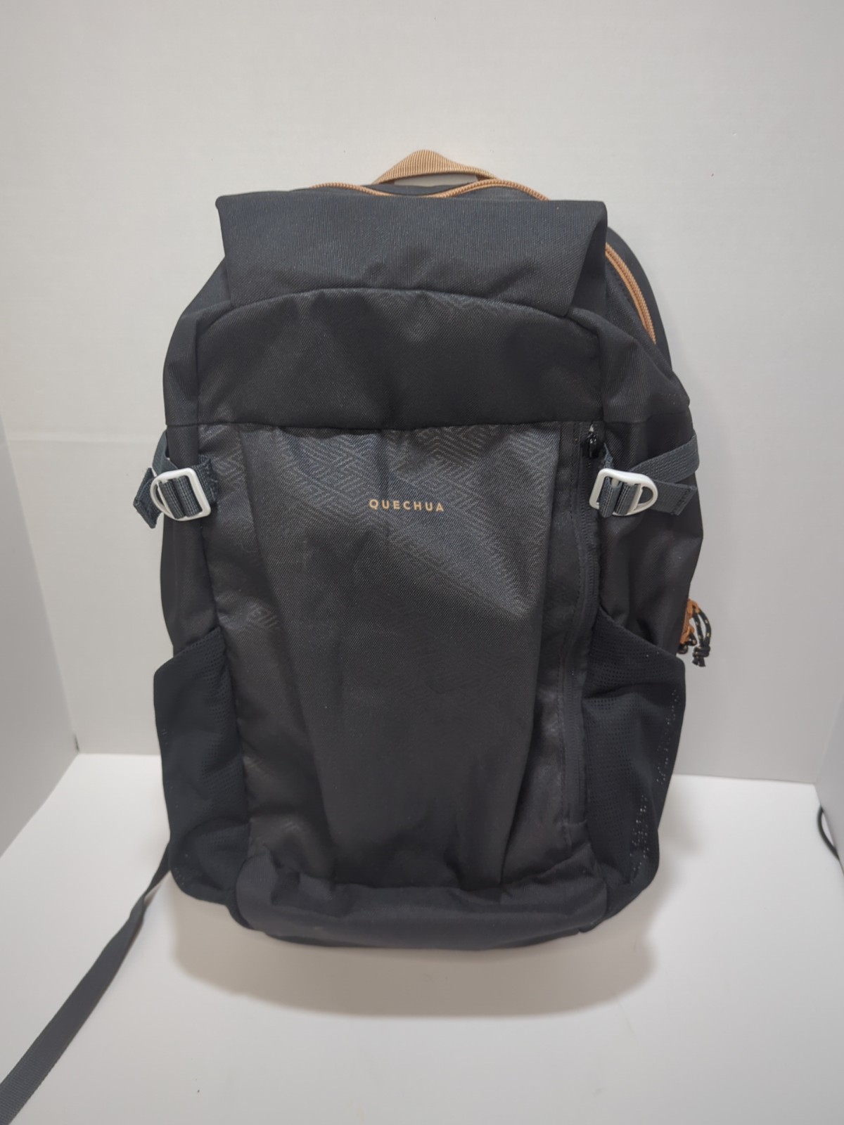 Mochila de Senderismo Decathlon Quechua NH100 Unisex Adulto y Adolescente 20L Negra