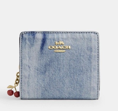 NWT Coach Snap Wallet In Loved Denim With Charm CEC35 denim/Gold/Light Indigo