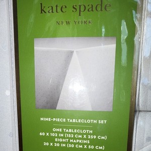 kate spade new york 9pc Cotton Dotted White Rectangular Tablecloth Set 60x102