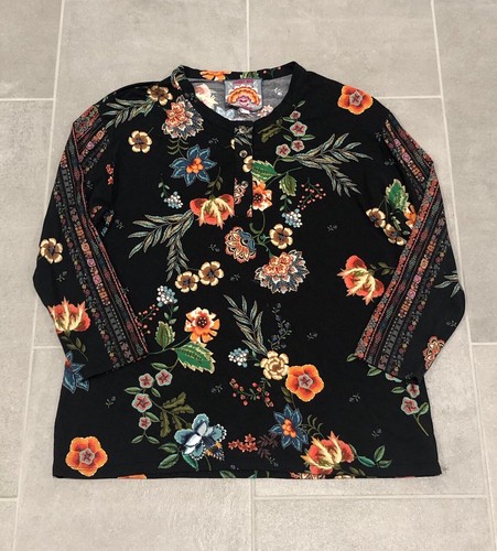 Johnny Was Ardell Floral Black Henley Women’s Small 3/4 Sleeve So Soft Top Boho - Picture 2 of 8