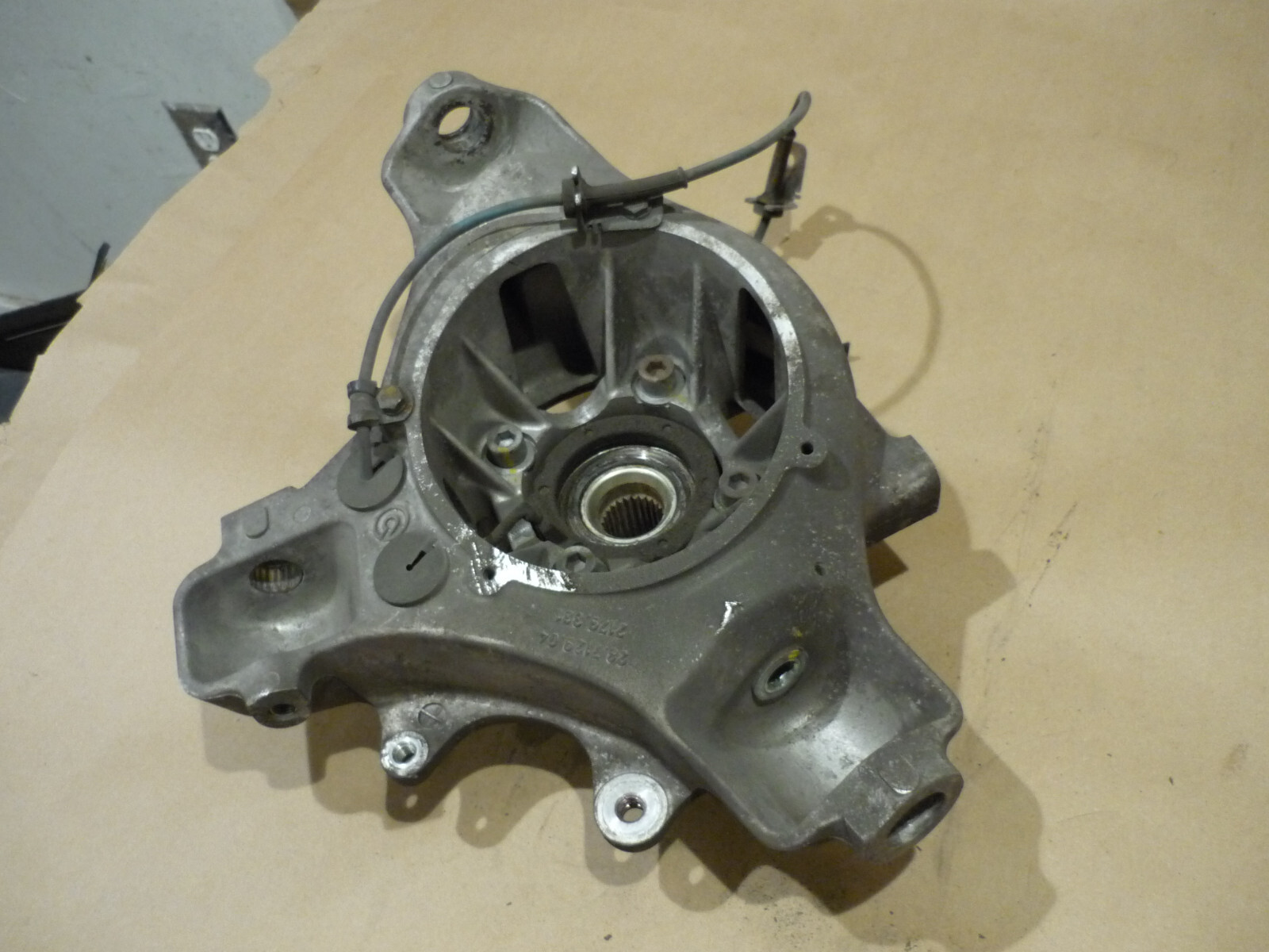 Ferrari 360 / 430 - LH Rear Hub Holder / Stub Axle -  P/N 179328