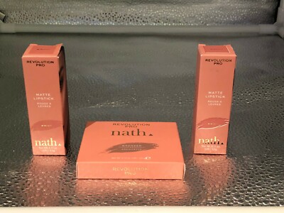 10 g Revolution Pro Nath 2 x Matte Lipstick Biscuit a 3,2 g + Bronzer Puder 3,6g