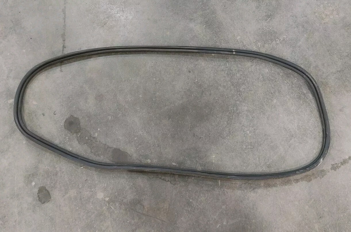 BMW E90 325 328 335 Sedan Trunk Seal OEM Weather Strip
