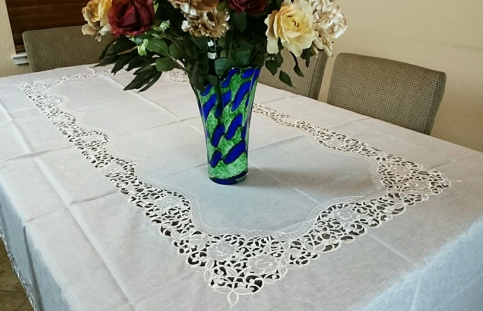 72x144" Bordado Encaje Rectángulo Organza Poliéster Mantel Servilletas Banquete Foto 2 de 4