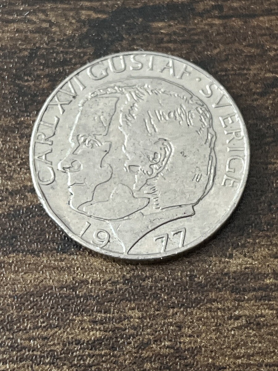 1977 Sweden 1 Krona Copper-Nickel King Carl XVI Gustaf Actual Coin