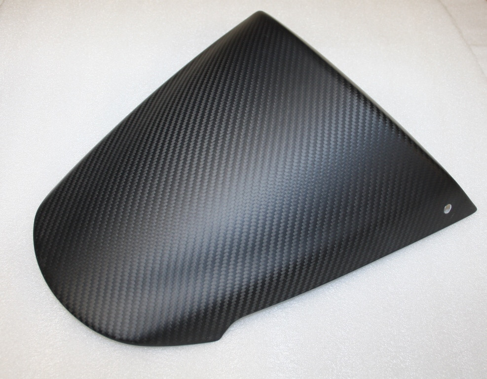 Capot de selle Triumph Street Triple 2011 pour conversion monoplace carbone mat - 2