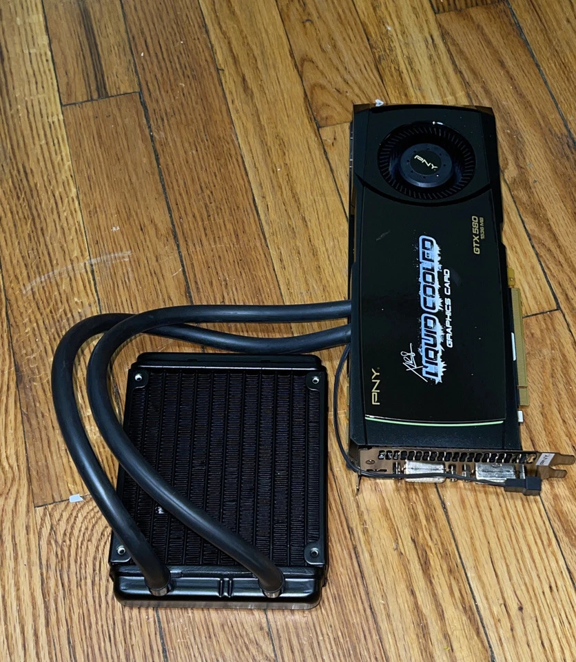 PNY NVIDIA GeForce GTX 580 (VCGGTX580XPB-LC) 1.5GB / 1.5GB (max) GDDR5 SDRAM PCI - Image 2 of 4
