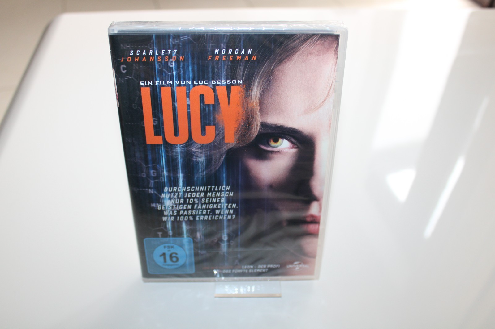 Lucy - (Scarlett Johansson) # DVD-NEU - Bild 2