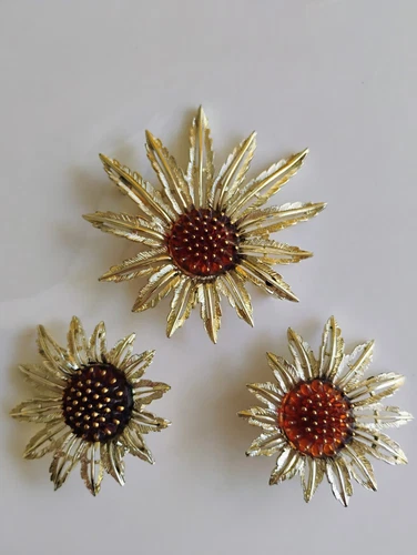 Sarah Coventry Sunflower Gold and Amber Brooch Pin Clip On Earrings Set Vintage