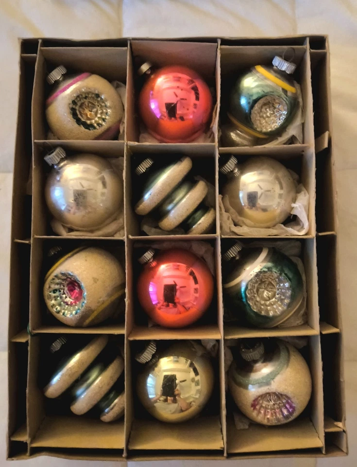 Vintage Shiny Brite Christmas Ornaments Indents Tornado 1930s W/Original Box  - Image 3 of 4