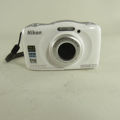 Nikon Coolpix S33 13.2MP Digital Camera White W/Battery Waterproof Shockproof