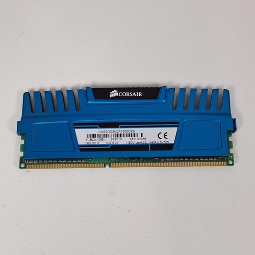 Corsair Vengeance CMZ8GX3M2A1600C9B DDR3 4GB 1600MHz RAM - Picture 1 of 2