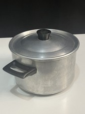 Marmite vintage, faitout aluminium, casserole avec couvercle.