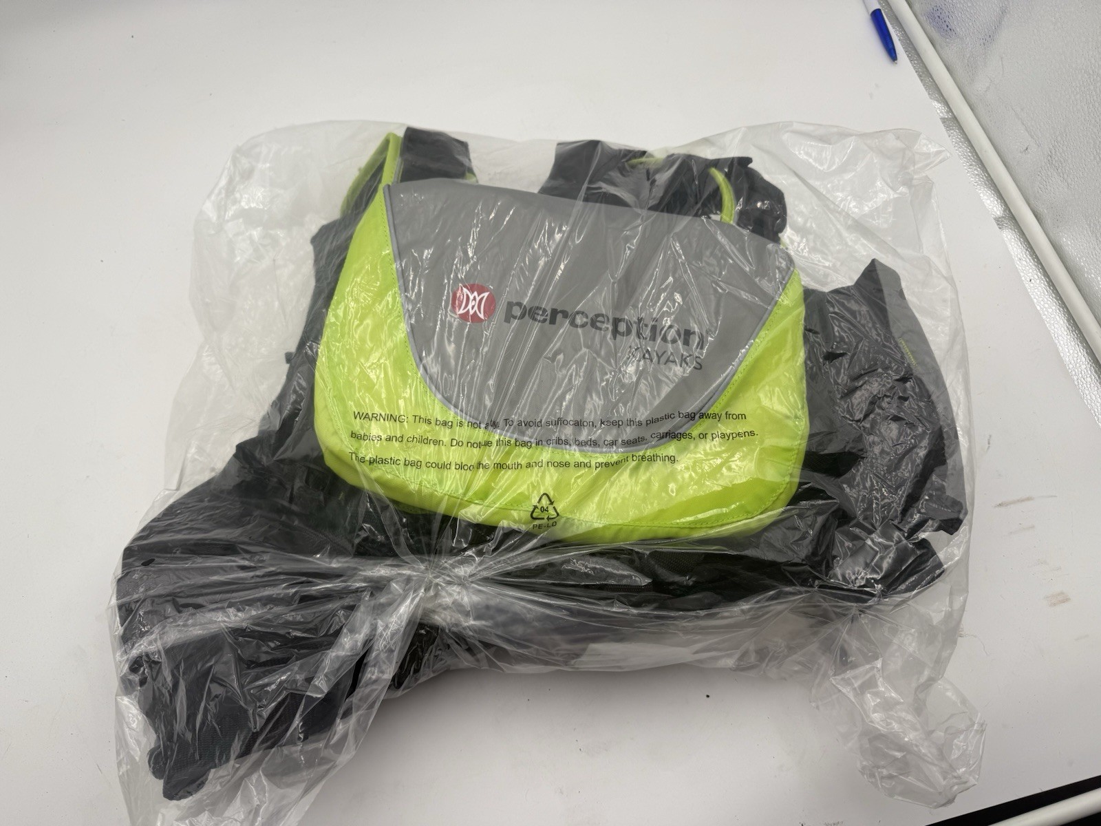 Perception Kayaks Hi-Fi Life Jacket - Adult Medium/Large. NEW