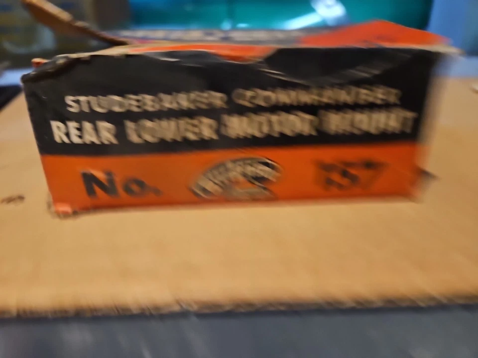 NORS STEELESTIC NO. 157 MONTAJE DE MOTOR INFERIOR TRASERO PARA 47-49 STUDEBAKER COMMANDER Foto 2 de 4