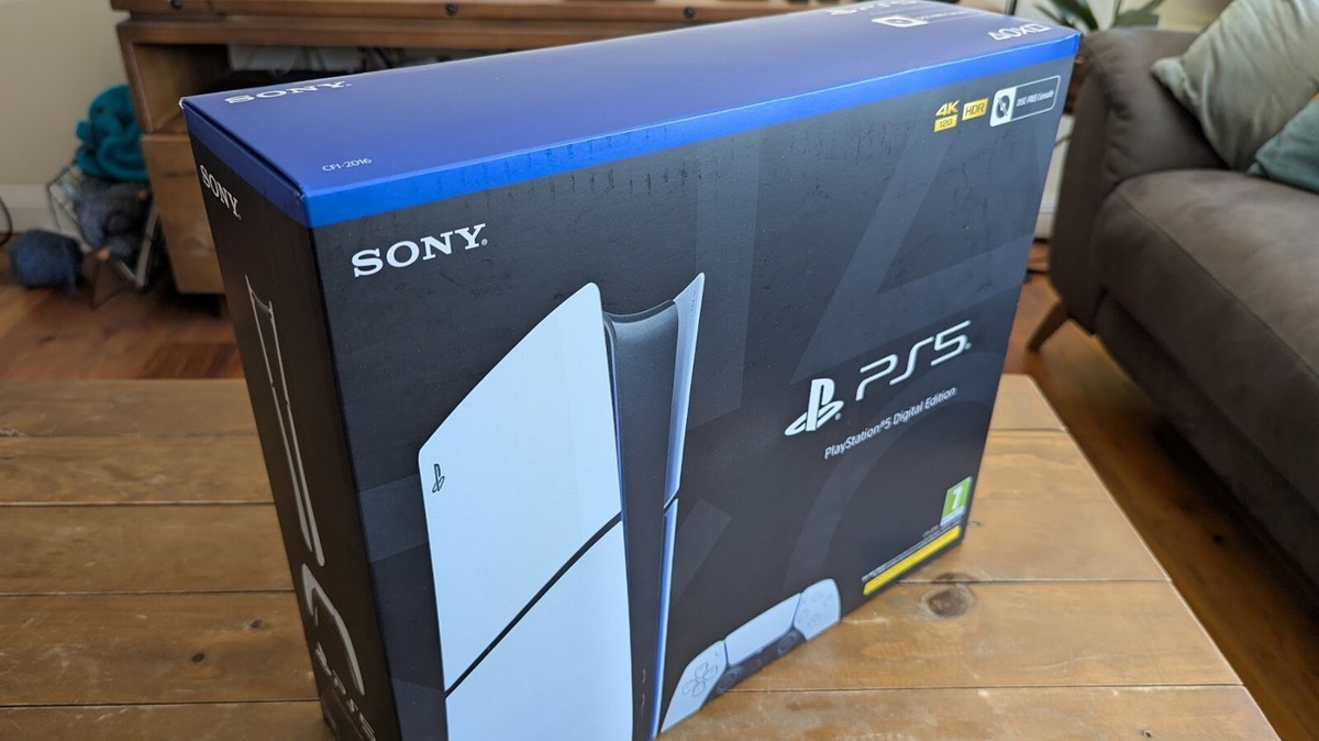Nintendo Switch SONY PS5 1TB Nintendo Switch, Neon Blue and Red JoyCon, Versatile Gaming.
