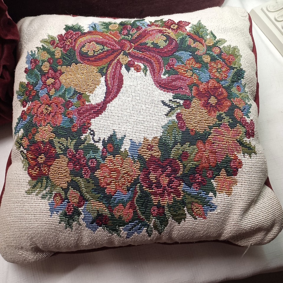 11 Decorative Throw Pillows Christmas Maroon Mixed Lot eBay