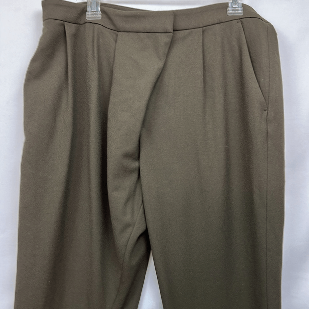 zara green dress pants Zara green dress pants XS (0-2)