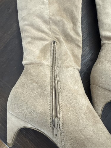 Wild Diva – hochhackige Wildlederstiefel für Damen Größe 8,5 beige - Bild 3 von 7