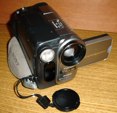 Sony DCR-TRV280 HandyCam Digital8 SteadyShot Video Camera Recorder