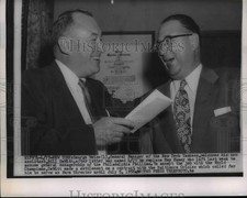 1954 Press Photo Yankees GM George Weiss & Bill DeWitt assistant - net15978