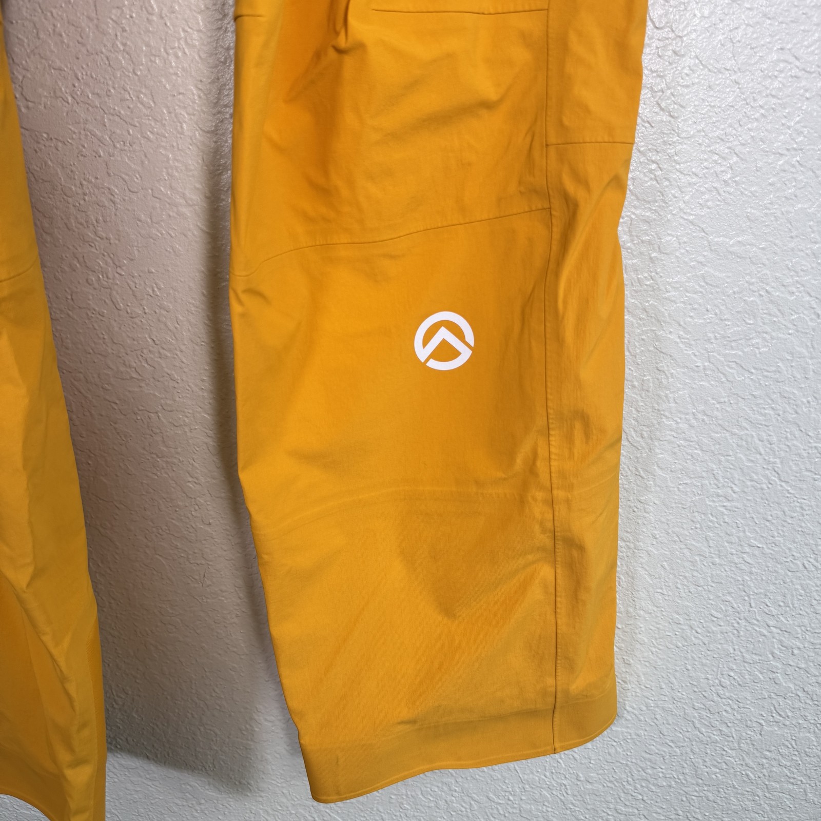 North Face Summit Series Chamlang Futurelight Pan… - image 10