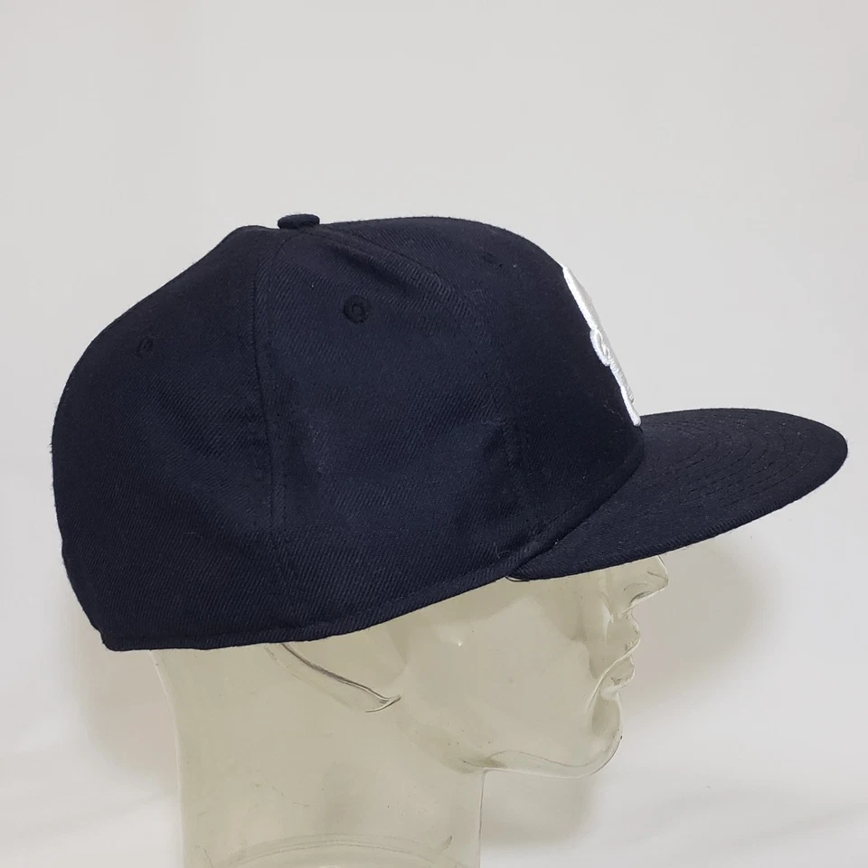 Crooks & Castles × NewEra Sombrero Ajustado Azul Marino 7 3/4 Foto 4 de 4