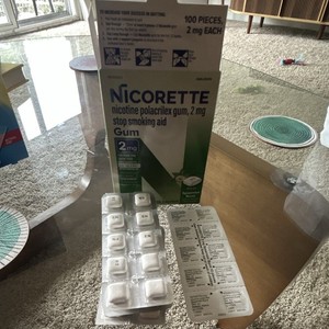 Nicorette 2mg Nicotine Polacrilex Gum Spearmint OPENED 44 COUNT