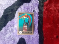 Manute Bol #11   PHILADELPHIA 76er's  1990 SKYBOX NBA Base Set Card #403   NM-MT