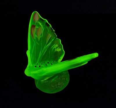 Vintage Fenton Hand Painted Vaseline Uranium Glass Butterfly Signed S. Stephens