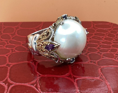 Pearl Ring Vintage Bohemian Mobe Pearl Ring Ameythst & Sapphires 18k & Silver